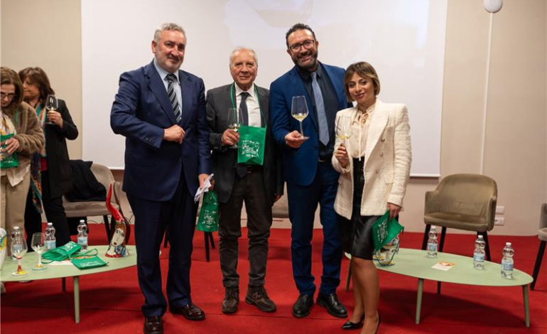 Boom di presenze per Sorsi diVino: Cava de’ Tirreni al centro della cultura del vino