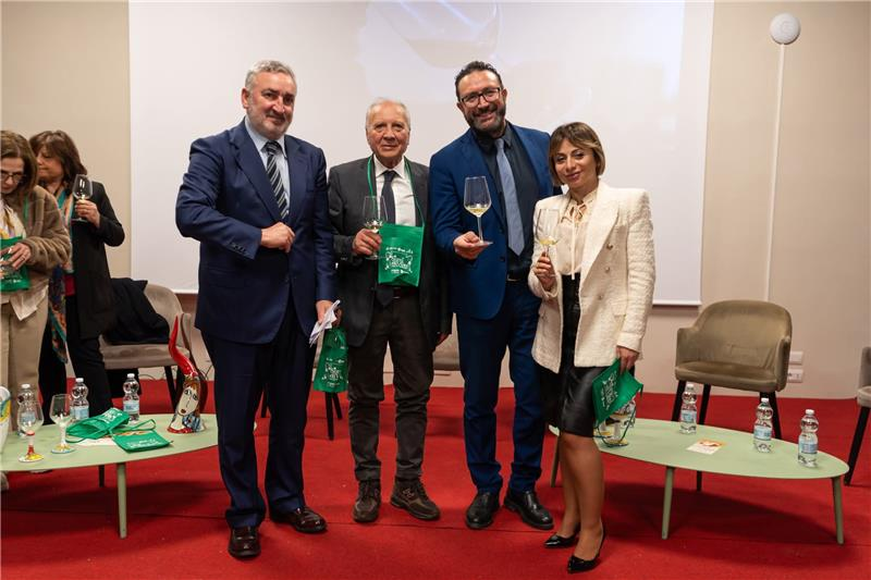 Boom di presenze per Sorsi diVino: Cava de’ Tirreni al centro della cultura del vino