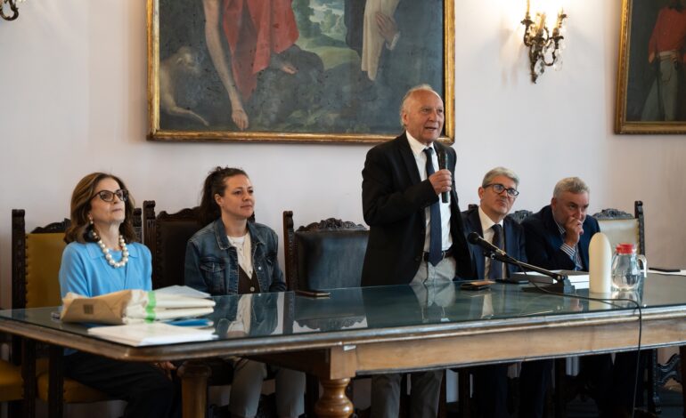 Confesercenti Cava de’ Tirreni, commercio cavese: continua la raccolta di memorie storiche per il volume dedicato alla città