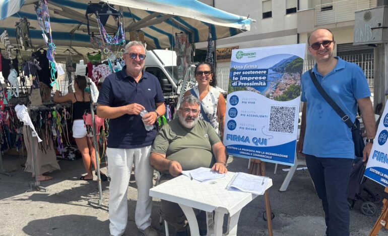 Confesercenti Salerno in campo per il rilancio del commercio di vicinato: raccolta firme al mercato di Via Robertelli